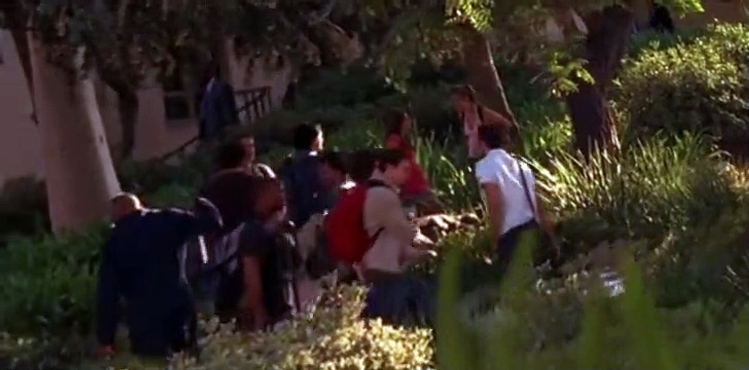 Greek S02 E13