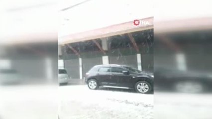 Menemen'de dolu yağışı hayatı olumsuz yönde etkiledi