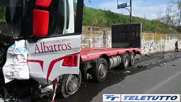 Video News - SCHIANTO SULLA SP11, MUORE 19ENNE