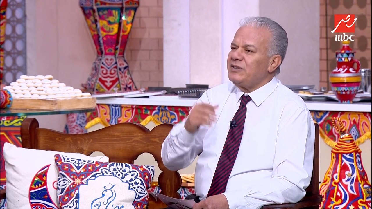 بياع على باب الله كان مفتاح السر لأشهر أغاني العيد لأم كلثوم "يا ليلة العيد آنستينا"