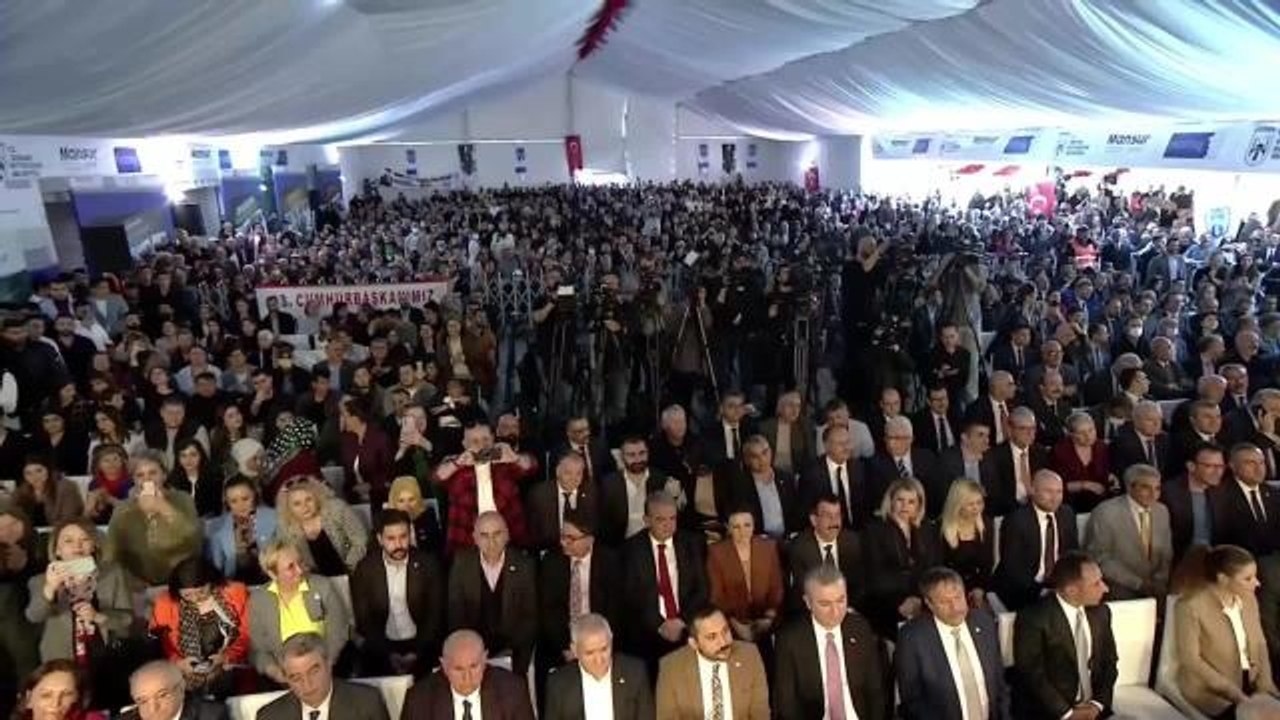 Akşener: "Hepimizin Namusuna, Şerefine Laf Atıldı.