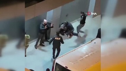 Güngören'de komşular arasında yaşanan gürültü kavgasında ortalık karıştı