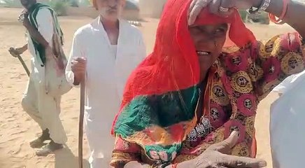 Video:आग से दो झोंपे व सामान जलकर नष्ट