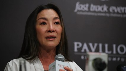 La actriz Michelle Yeoh: "Una mujer ordinaria puede ser una superheroína"