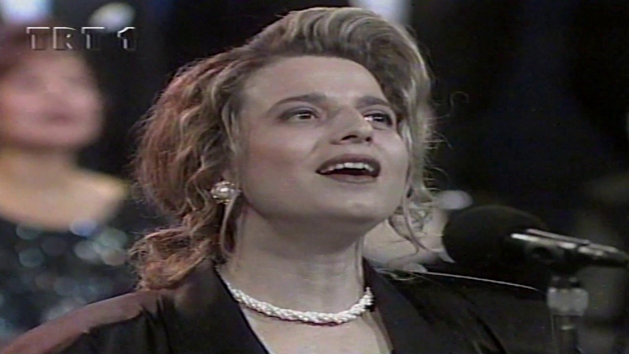 Gönül Aköz / Gönül nedir bilene gönül veresim gelir