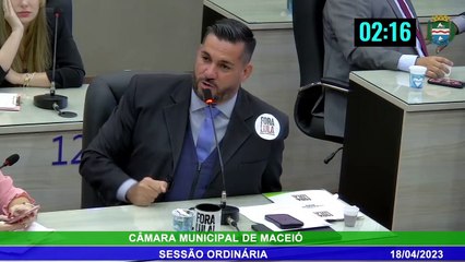 • Vereador chama de porcaria música de Pabllo, Anitta e Ludmila, mas é repreendido: "respeite às divergências"