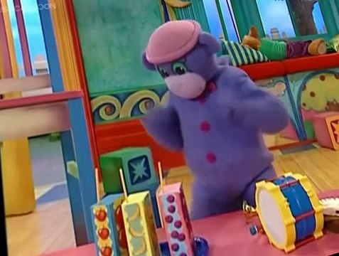 Elliot Moose Elliot Moose E011 Wake Up, Elliot! / A Little Magic / Slow and Steady / Spoil Sport