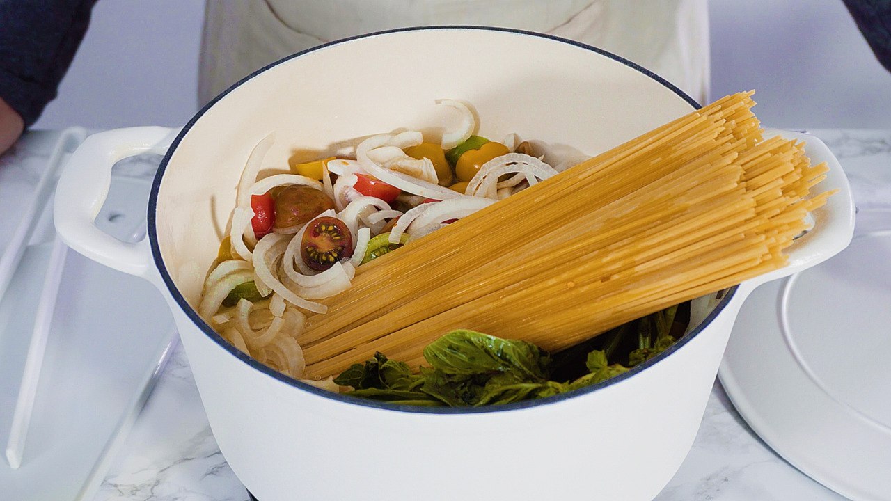 How To Make A Well-Worn Enameled Dutch Oven Look (And Cook) As Good As New