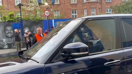 El rey Juan Carlos, en Stamford Bridge para ver el Chelsea-Real Madrid de la Champions