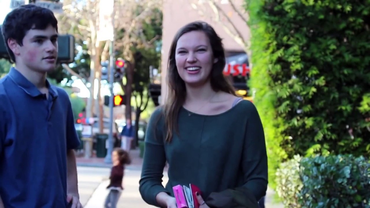 Kissing S3xy College Girls (GONE S3XUAL) - Kissing Pranks - Funny Videos 2015