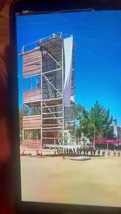 Dos cadetes militares sufren lesiones por caída durante demostración de ‘salto de la muerte’