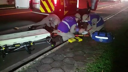 Ciclista fica ferida ao sofrer queda de bicicleta na área militar