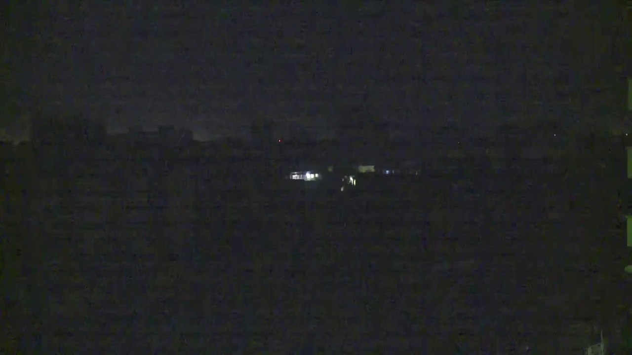 انفجارات وأصوات أسلحة ثقيلة في #الخرطوم رغم الهدنة #السودان  #العربية