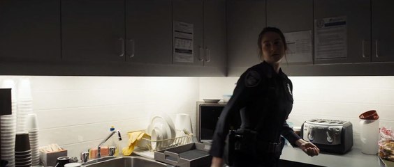To Catch a Killer Movie Clip - Swatting Mosquitoes