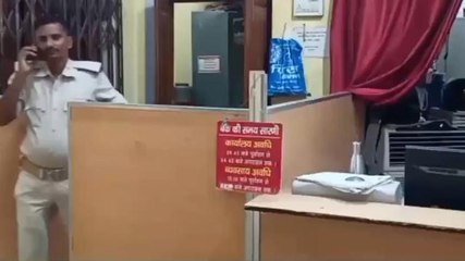 भोजपुर: दिन दहाड़े बेखौफ अपराधियों ने बैंक में तोड़फोड़ कर मचाया तांडव, देखें रिपोर्ट