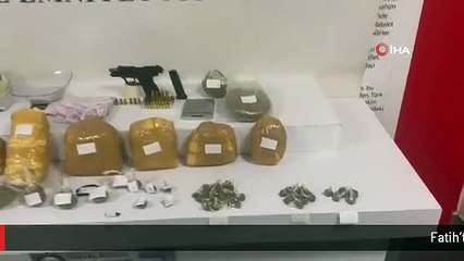 Fatih'te 'torbacı berbere' operasyon