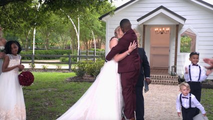 Father Of The Bride Brings Step Stool So Short Groom Can Kiss Wife On Altar | Happily TV