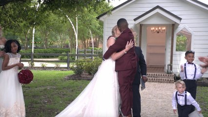 Father Of The Bride Brings Step Stool So Short Groom Can Kiss Wife On Altar | Happily TV