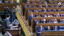 Sergio Sayas deja para el arrastre a Pedro Sánchez con 4 minutos colosales en el Congreso