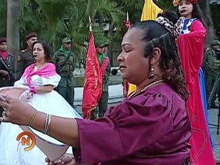 Izada de la Bandera Nacional en celebración de los 213 años de la Proclamación de la Independencia