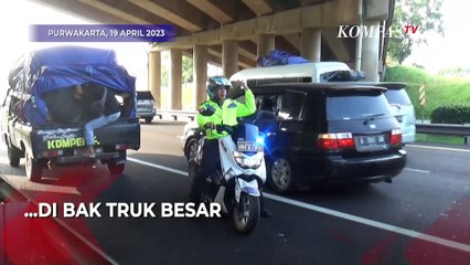 Demi Pulang Kampung Pemudik Nekat Naik Mobil Bak Terbuka, Katanya Lebih Murah dan Muat Banyak