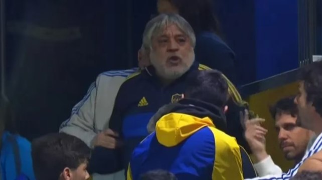 El padre de Riquelme vs hinchas de Boca en La Bombonera