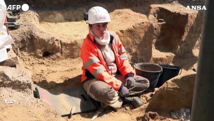 Scoperta una vasta necropoli gallo-romana nel cuore di Parigi