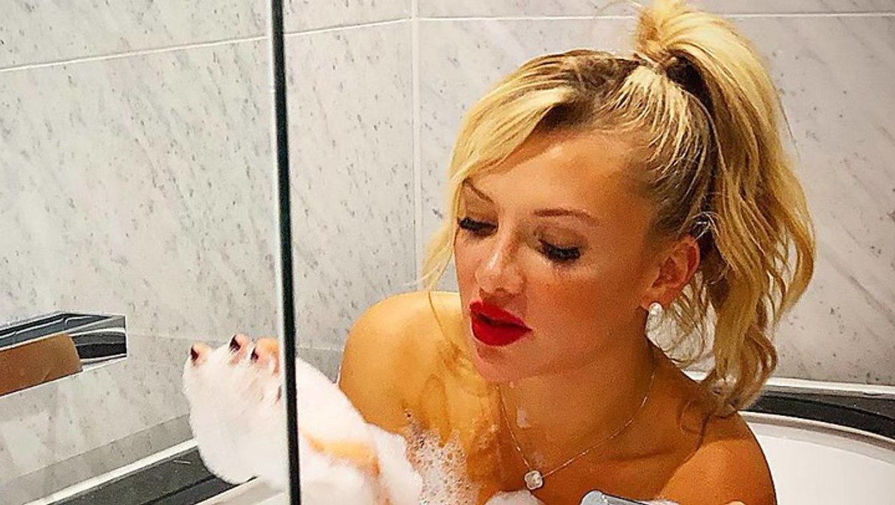 Evelyn Burdecki halb nackt: Diese Bilder sind heiß