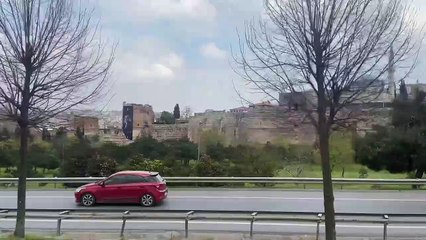 Trollerin yalanı Kaftancıoğlu'nun videosu ile sona erdi! Surlara Erdoğan posteri