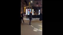 Francia, Macron canta con ragazzi in strada ma è subito polemica - Video