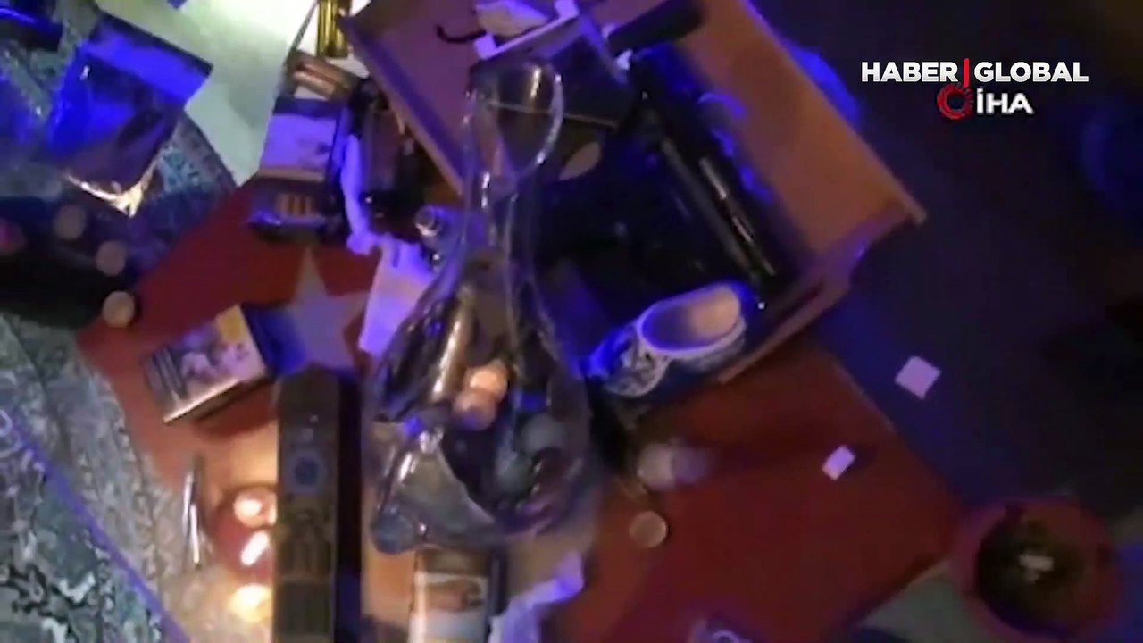 İstanbul'da AK Parti seçim irtibat bürosuna saldırıya ilişkin 2 gözaltı