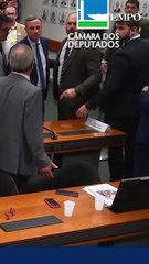 EXPRESSO - Confusão na Câmara dos Deputados e assalto no bairro Havaí, em BH