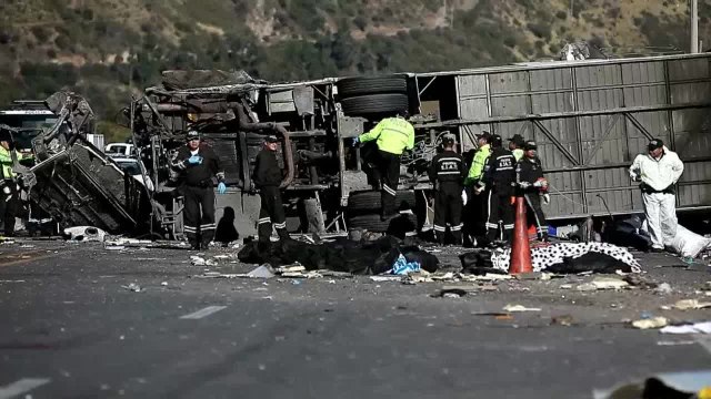 La vía de Ecuador en la que se accidentó bus con varios pasajeros caleños