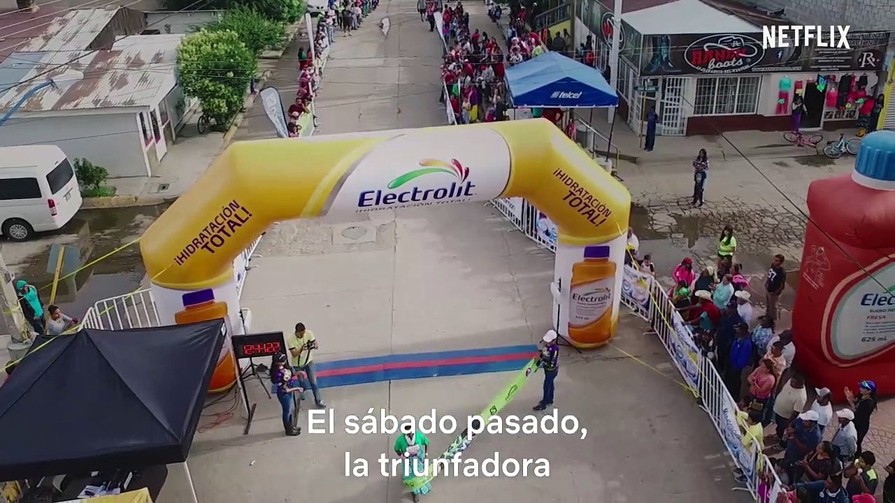 Lorena, la femme aux pieds légers Bande-annonce (EN)