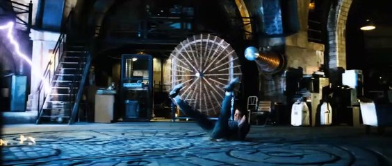 L'Apprenti Sorcier - Bande-annonce en VF I Disney