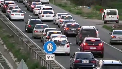 43 ilin geçiş noktasında trafik yoğunluğu
