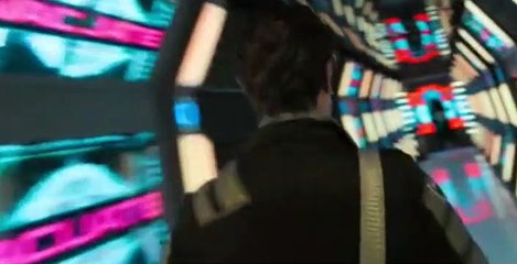 Vagrant Queen S01 E01