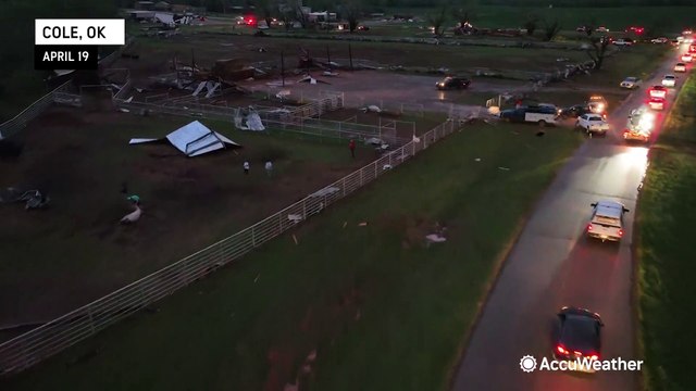 Powerful tornado levels homes in Oklahoma