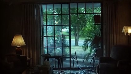 Ruhlar Bölgesi: Kırmızı Kapı Altyazılı Fragman