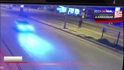 Afyonkarahisar'da tırın çarptığı şahıs metrelerce savruldu