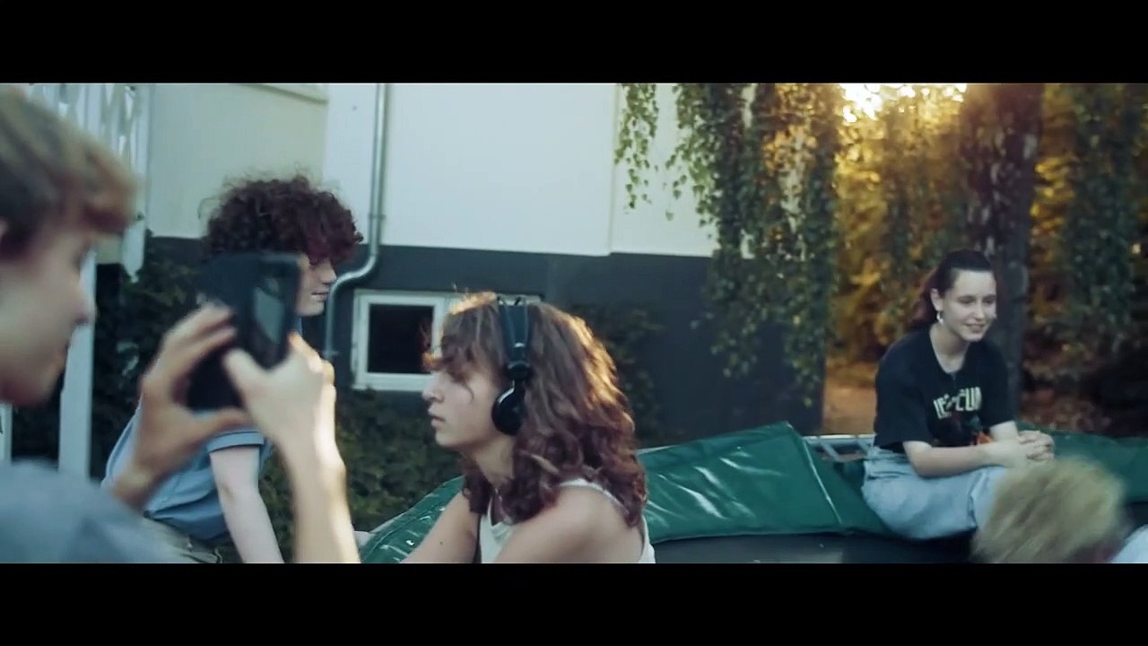 Nichts - Was im Leben wichtig ist Trailer DF