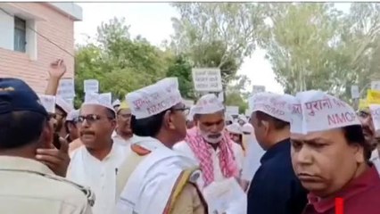 सिहावल: पुरानी पेंशन बहाली की मांग लेकर शिक्षक पहुंचे कलेक्ट्रेट भवन, सौंपा ज्ञापन