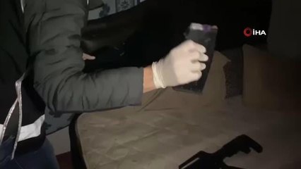 İzmir polisinden tefeci operasyonu: 8 gözaltı