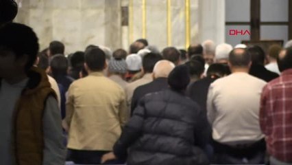 VALİ MASATLI SİMİTÇİNİN KALAN TÜM SİMİTLERİNİ SATIN ALIP VATANDAŞA İKRAM ETTİ