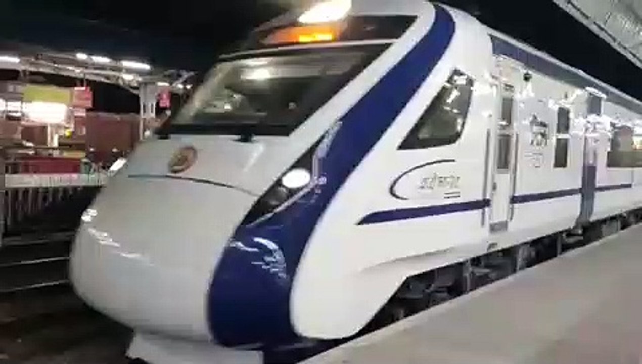 वंदे भारत एक्सप्रेस से एक्सीडेंट...देखें वीडियो