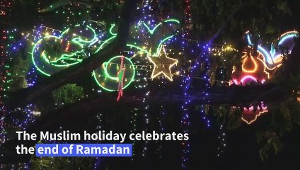 Crowds flock to Singapore Ramadan bazaar ahead of Eid Al-Fitr