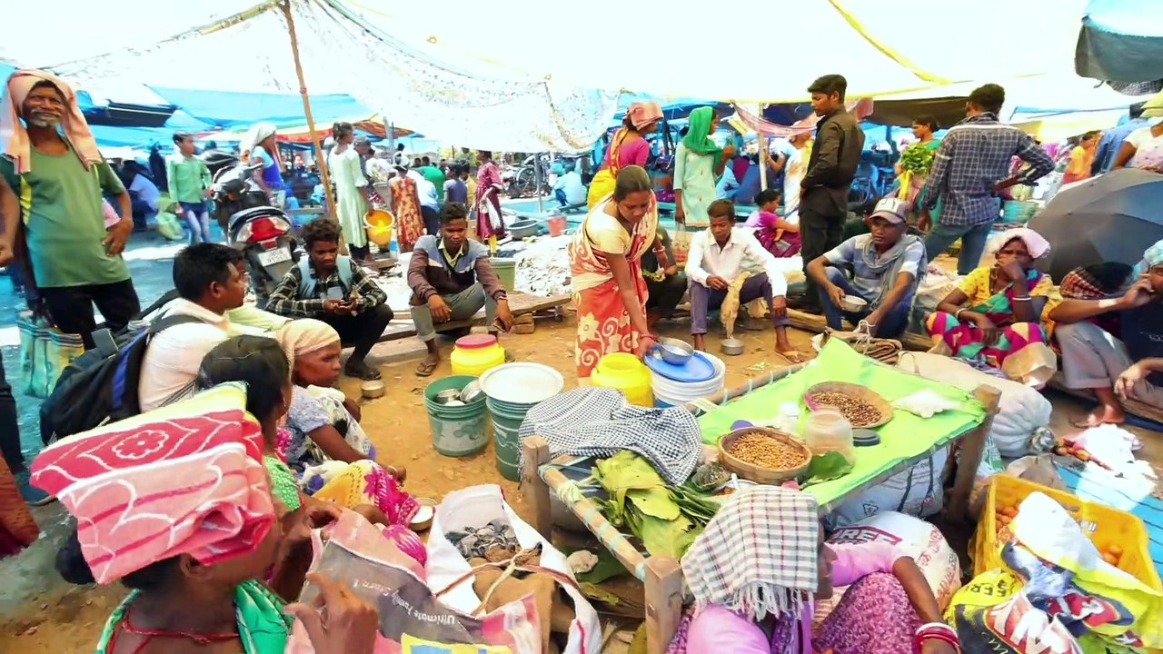चाईबासा के मंगला हाट में 15 हज़ार का मुर्गा | The famous Mangla Bazaar of Chaibasa, Jharkhand | T