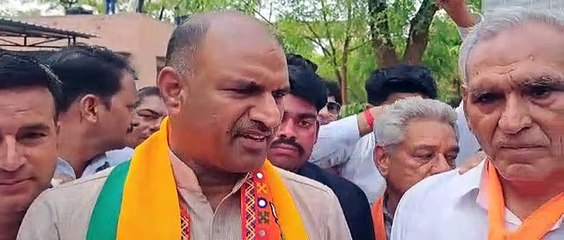 कांग्रेस की सरकार को उखाड़ फेंकना है : सीपी जोशी