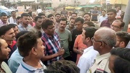 एनएचएआई ने चस्पा किया नोटिस, बिना मुहूर्त के प्रतिमाओं को हटाने का विरोध