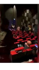 Gibi’nin Kuki’si gerçek oldu: Sevgilisinin boynuna tasma takıp sinema salonunda dolaştırdı